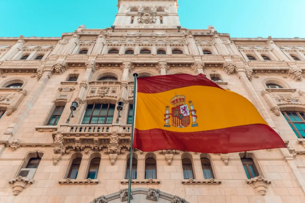 NACIONALIDAD ESPAÑOLA POR OPCION PARA HIJOS MENORES DE EDAD – CARO LECHUGA ABOGADOS NACIONALIDAD ESPAÑOLA POR OPCION PARA HIJOS MENORES DE EDAD - CARO LECHUGA ABOGADOS